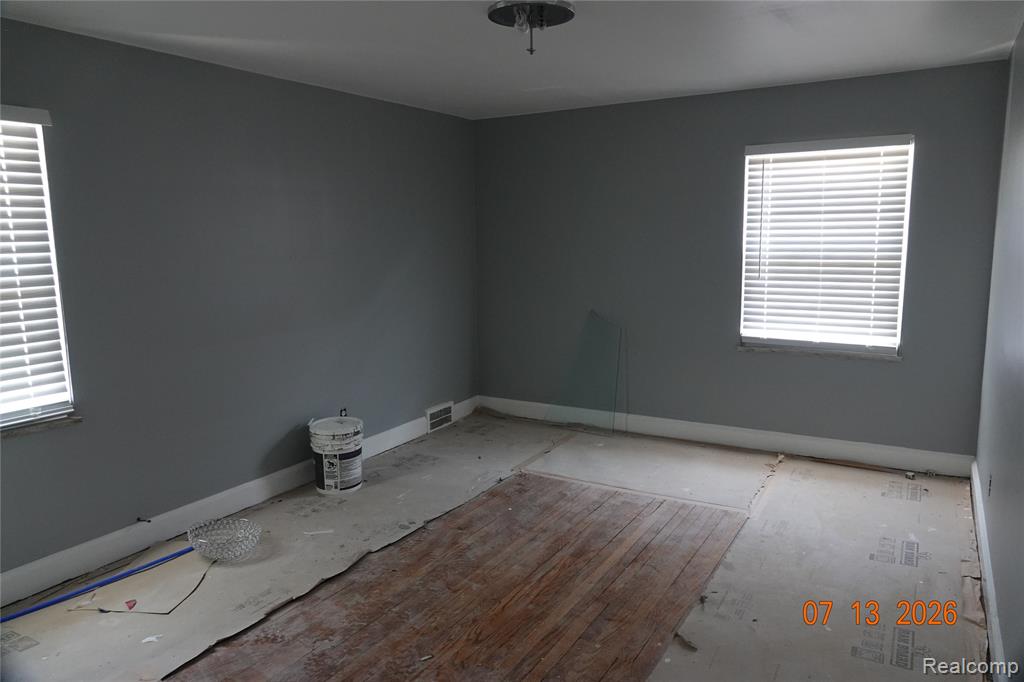 17367 Huntington Road Property Photo 17