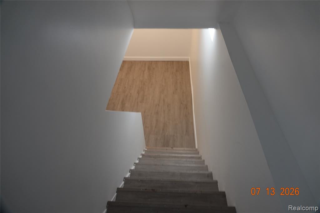 17367 Huntington Road Property Photo 20