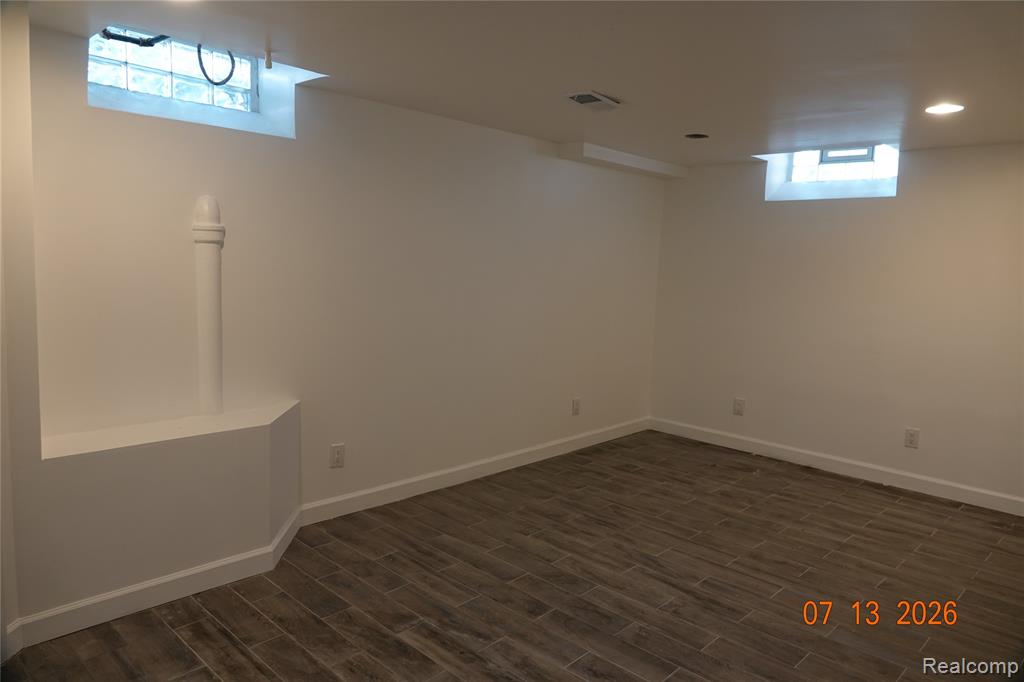 17367 Huntington Road Property Photo 22