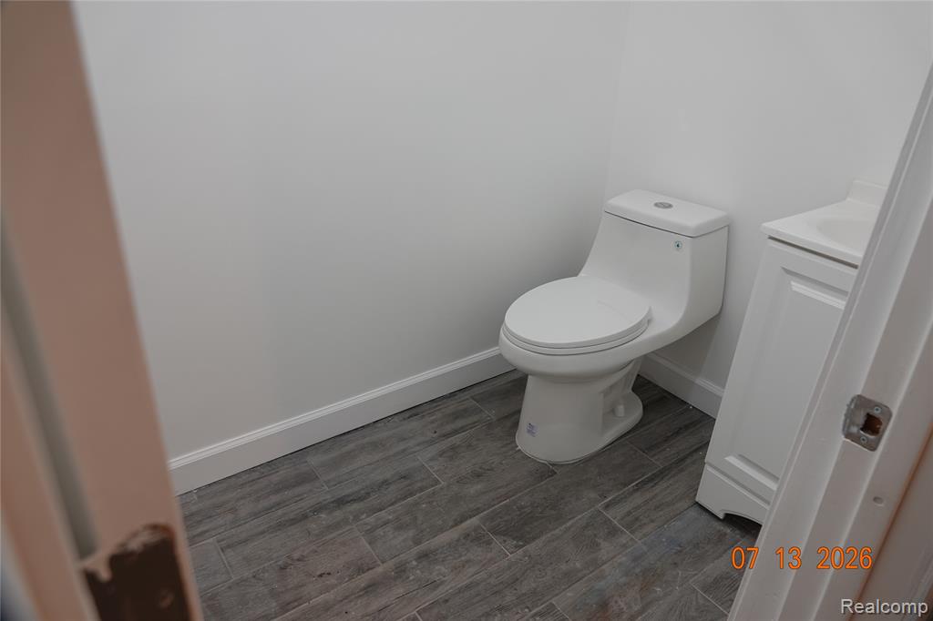 17367 Huntington Road Property Photo 23