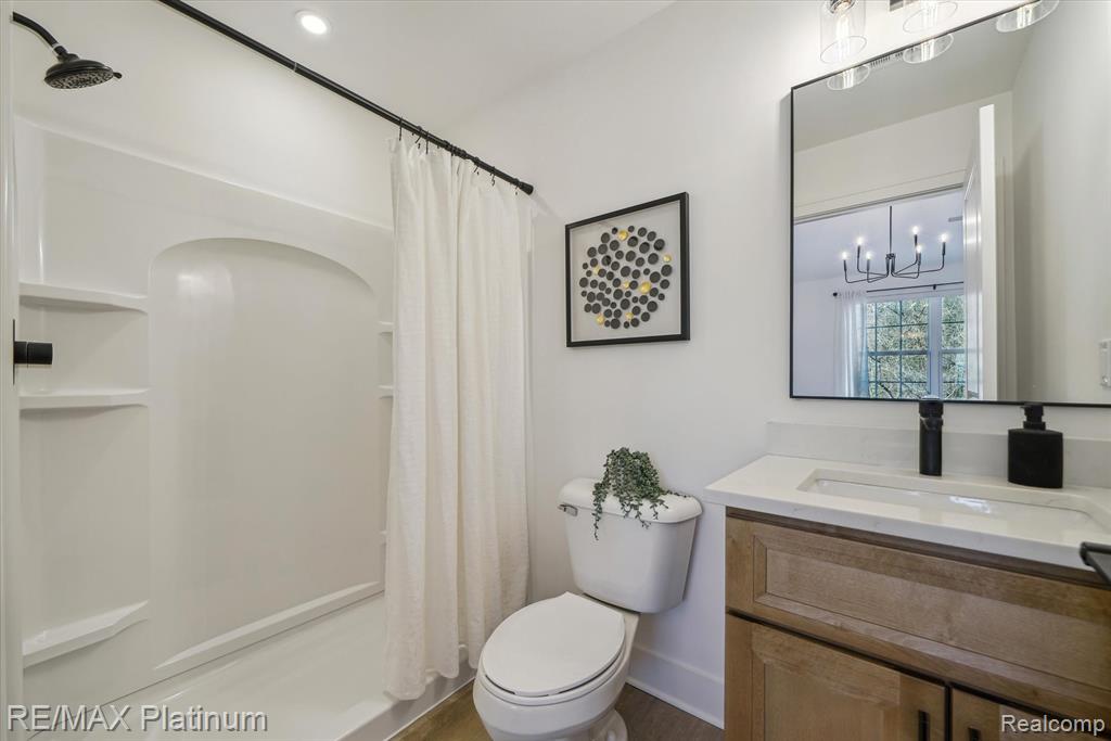 1665 Pinecroft Lane Property Photo 11
