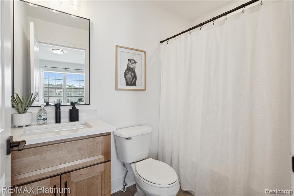 1665 Pinecroft Lane Property Photo 14