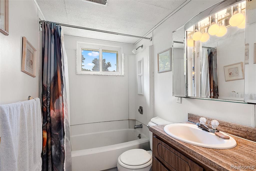 1790 Scheifle Road Property Photo 24