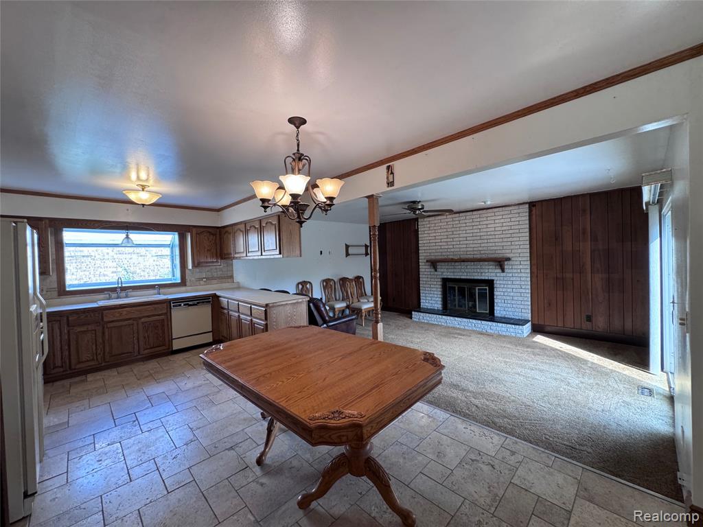 42714 Castle Drive Property Photo 15