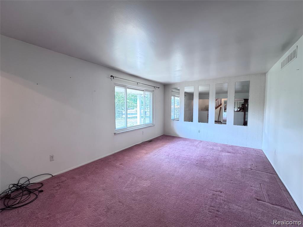 42714 Castle Drive Property Photo 18