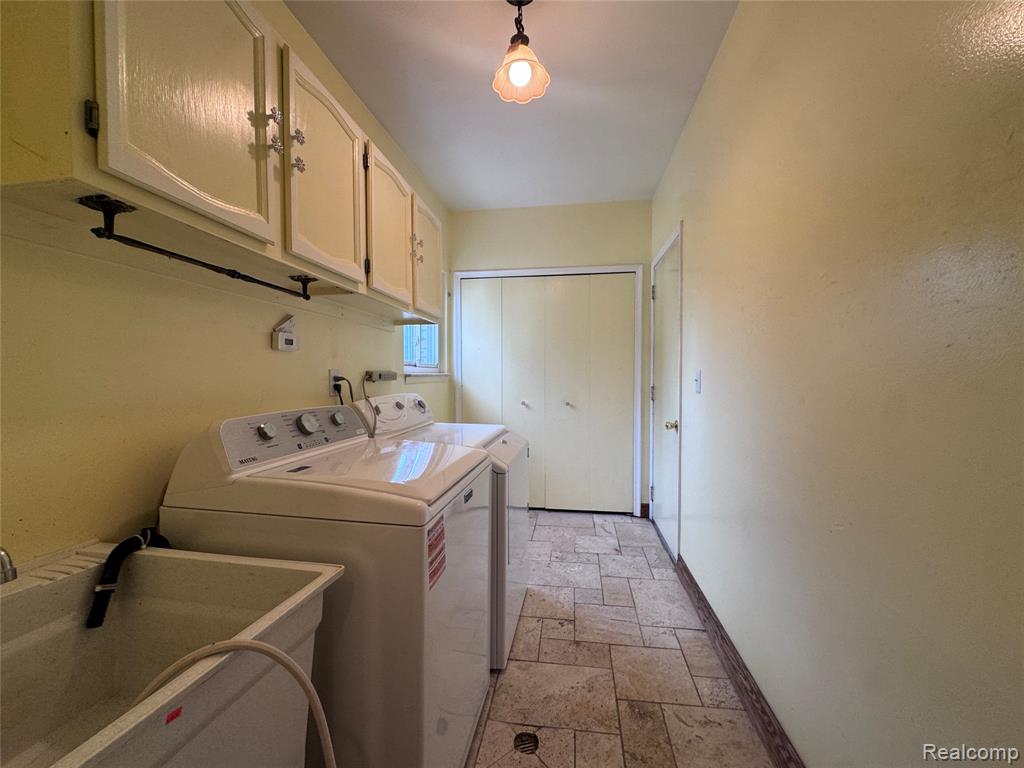 42714 Castle Drive Property Photo 20