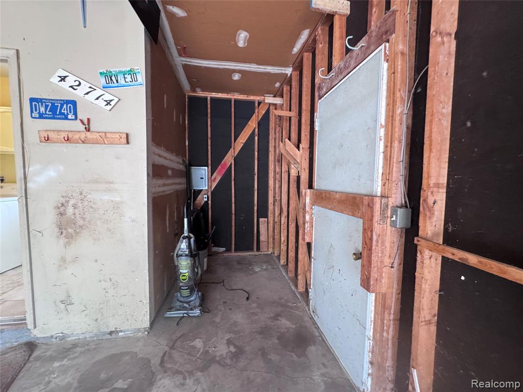42714 Castle Drive Property Photo 34