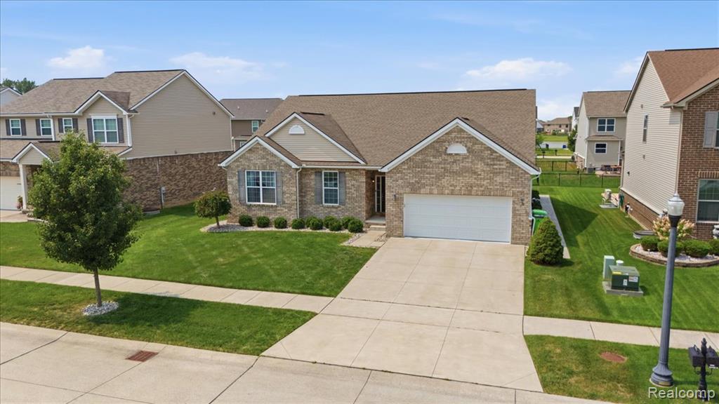 48327 Long Leaf Drive Property Photo 48