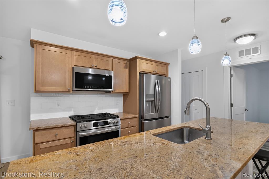 49050 Fuller Road Property Photo 4