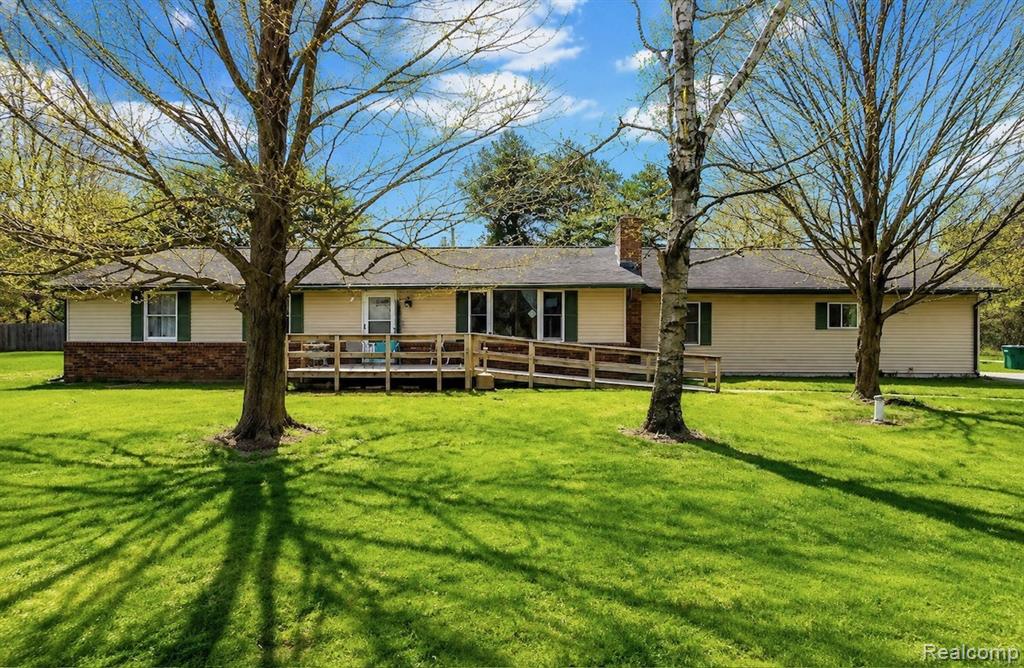 140 Larson Road Property Photo 1