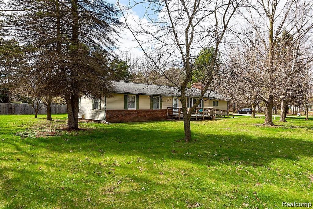 140 Larson Road Property Photo 3