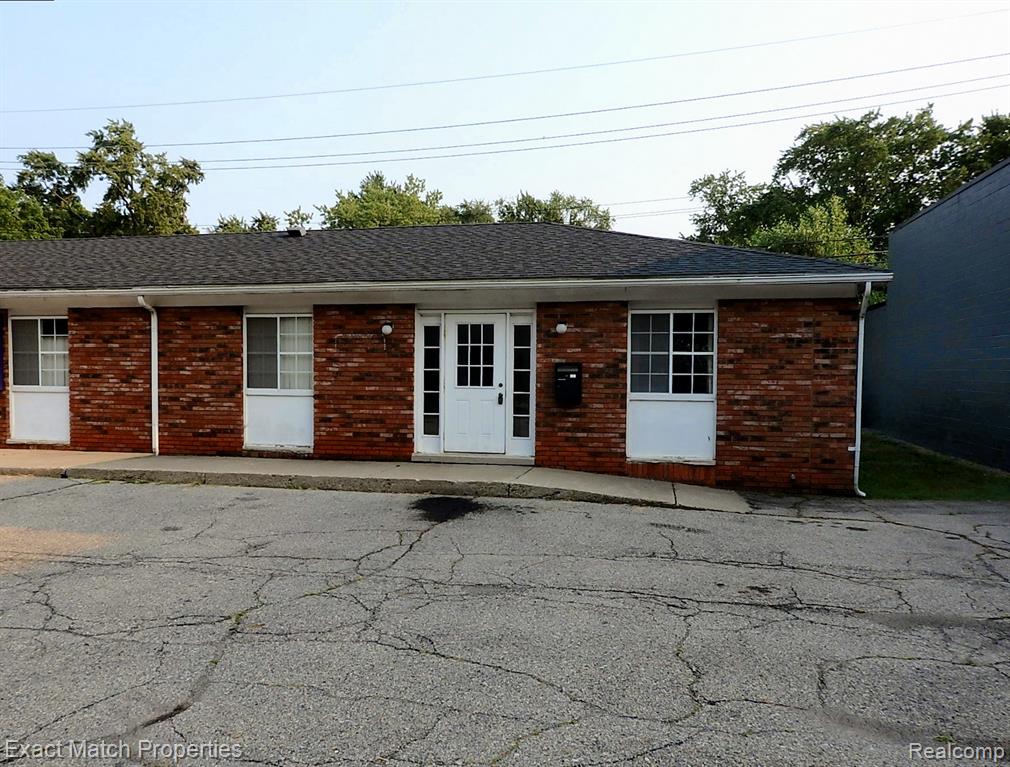 9555 Commerce Road Property Photo 3