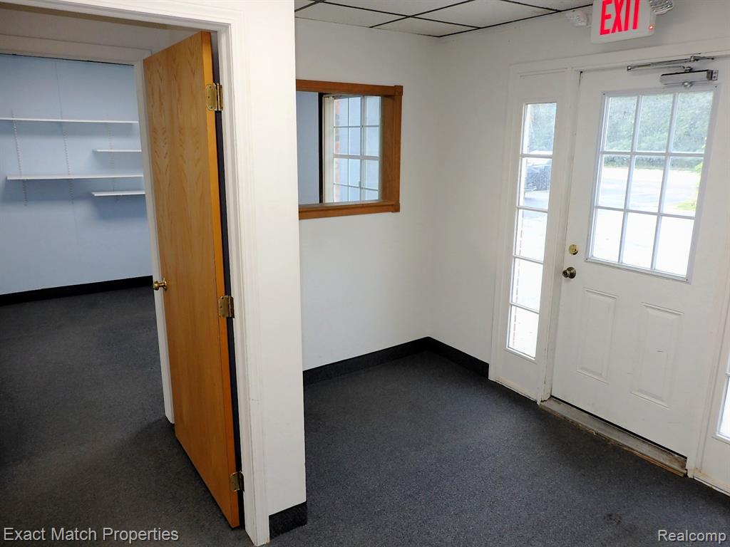 9555 Commerce Road Property Photo 13