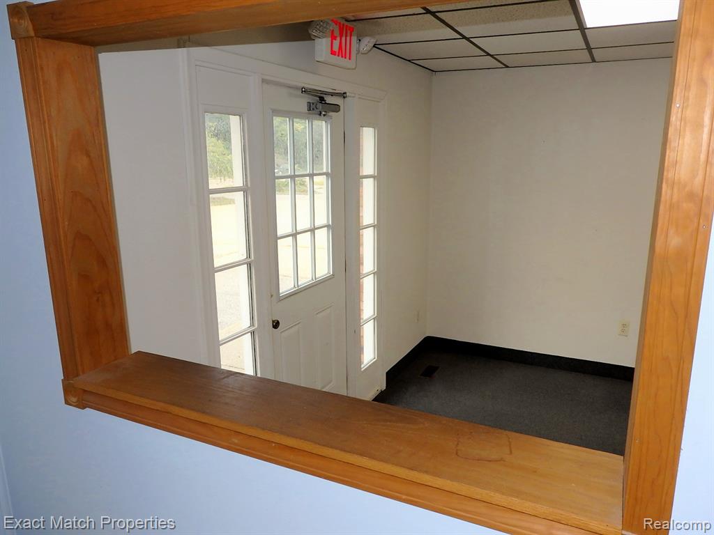 9555 Commerce Road Property Photo 15