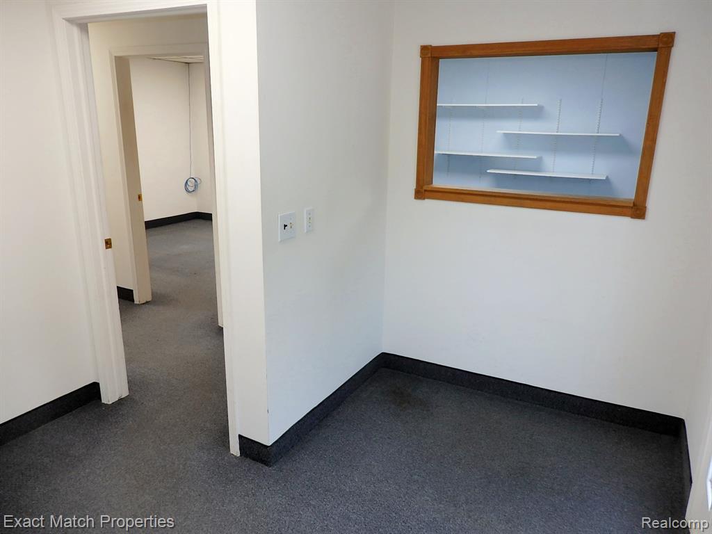 9555 Commerce Road Property Photo 16