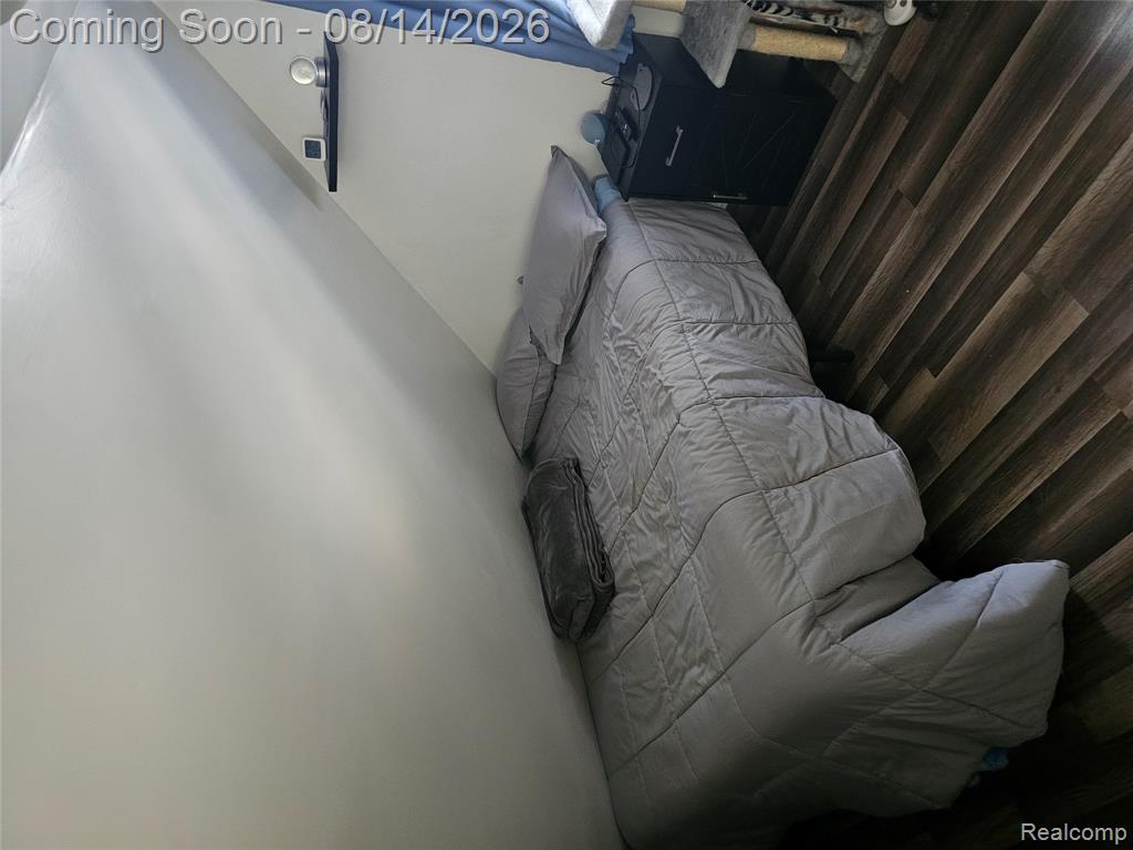 22049 Cushing Avenue Property Photo 6