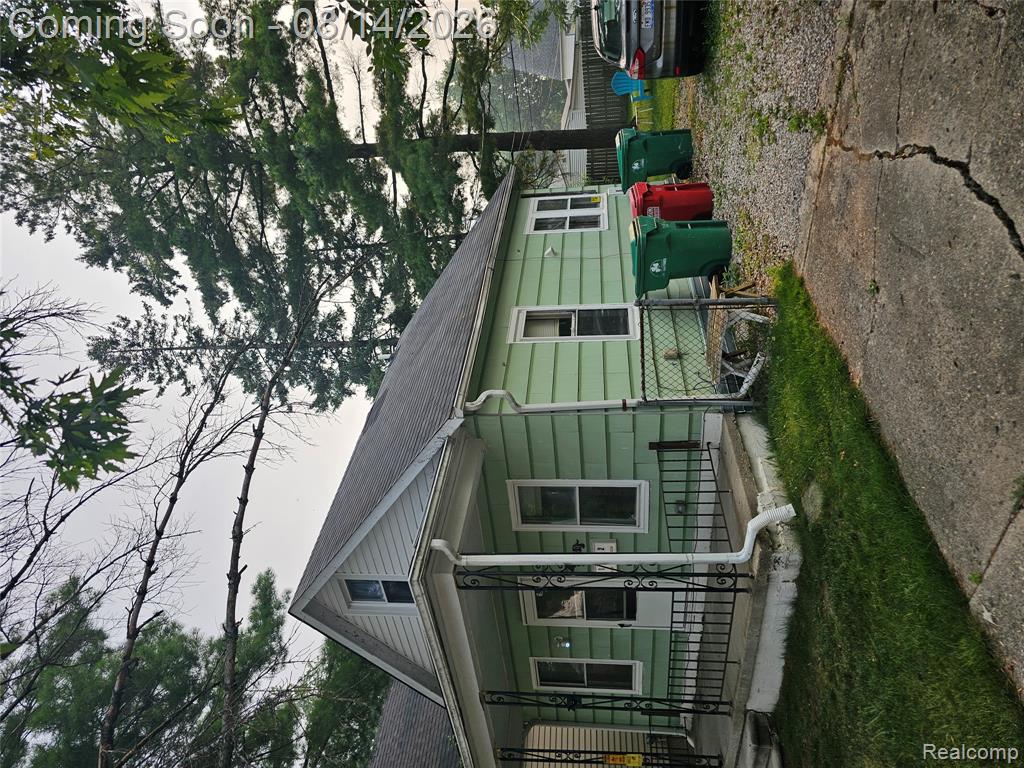 22049 Cushing Avenue Property Photo 11