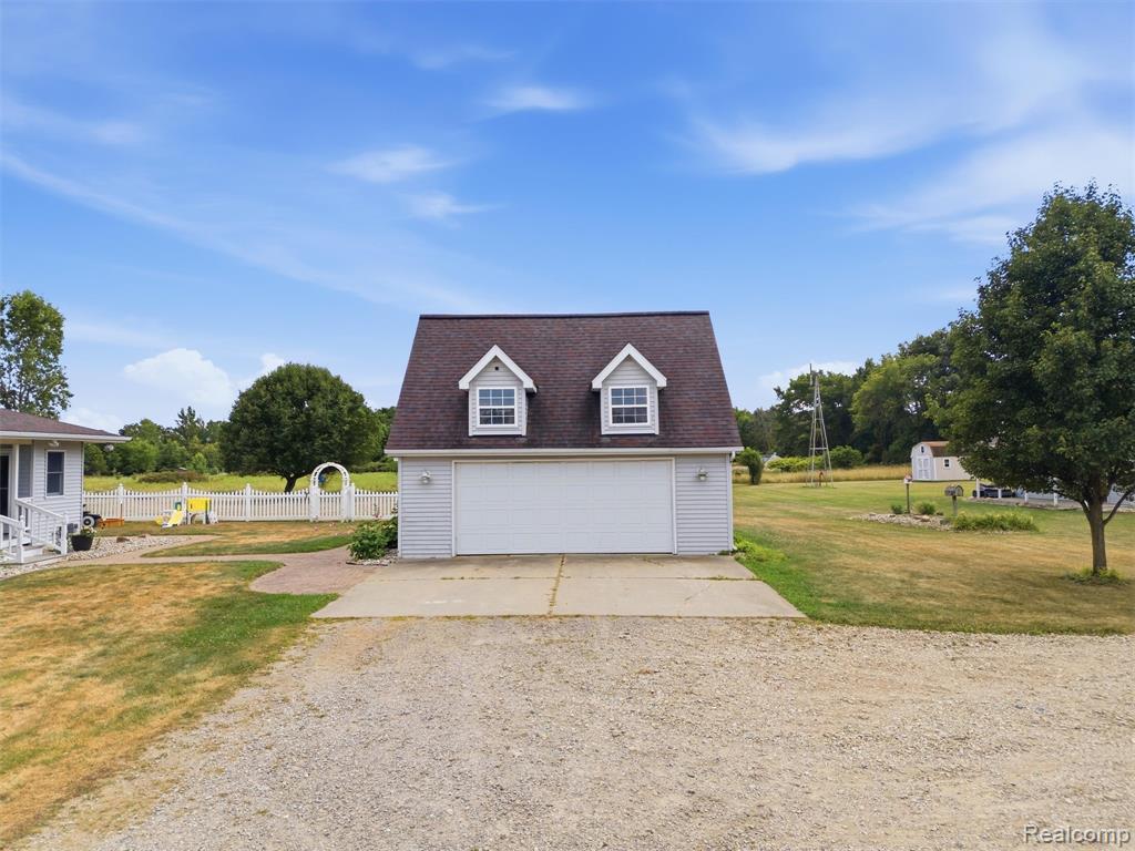 9493 Ray Road Property Photo 21