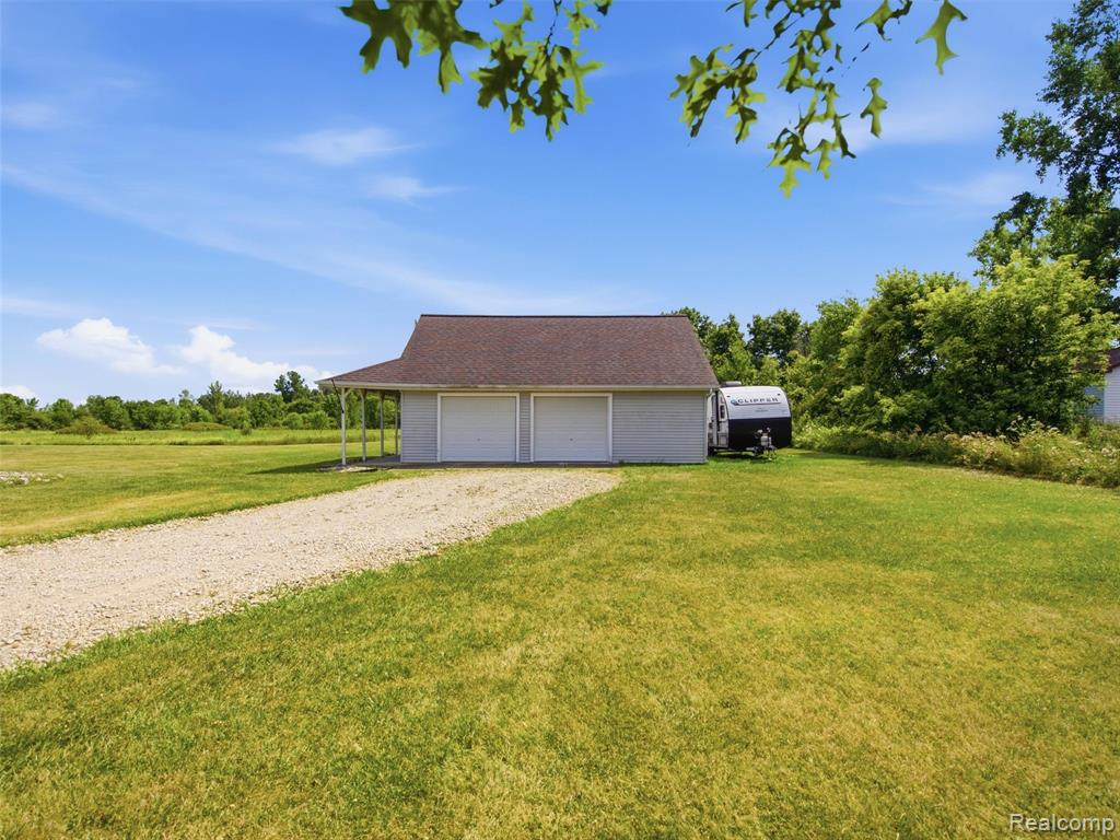 9493 Ray Road Property Photo 22