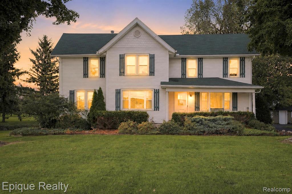 7228 Yankee Road Property Photo 1