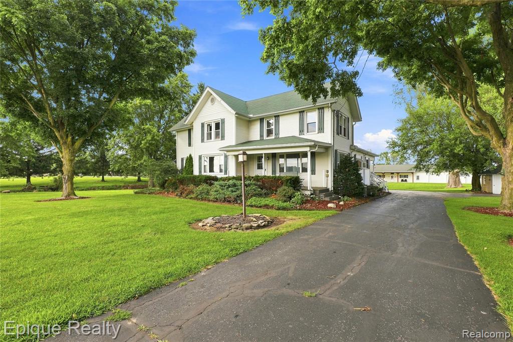 7228 Yankee Road Property Photo 3