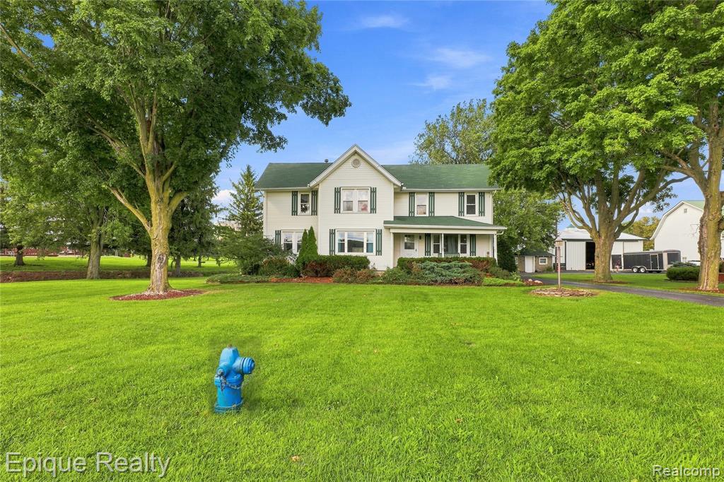 7228 Yankee Road Property Photo 4