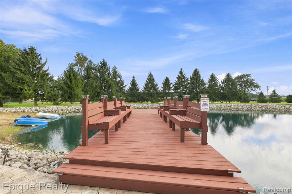 7228 Yankee Road Property Photo 20