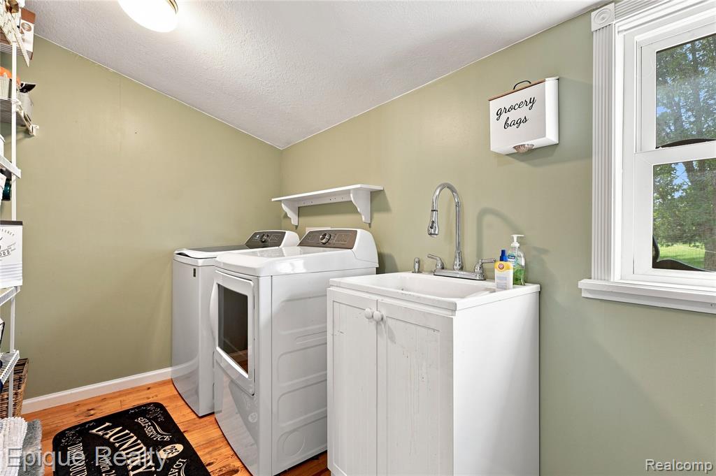 7228 Yankee Road Property Photo 34