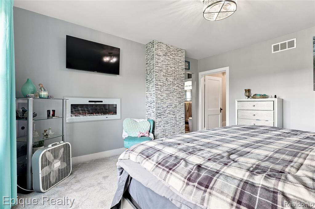 7228 Yankee Road Property Photo 44