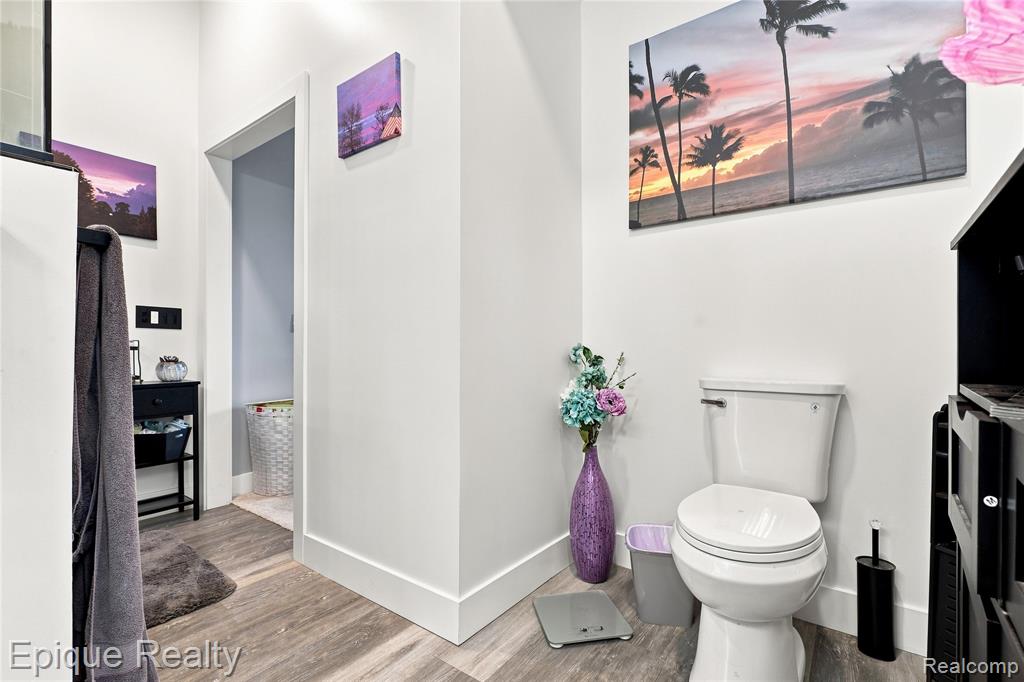 7228 Yankee Road Property Photo 51