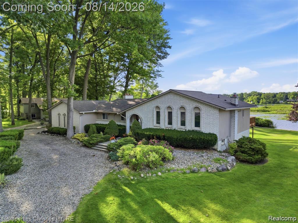 1721 Imperial Drive Property Photo 3
