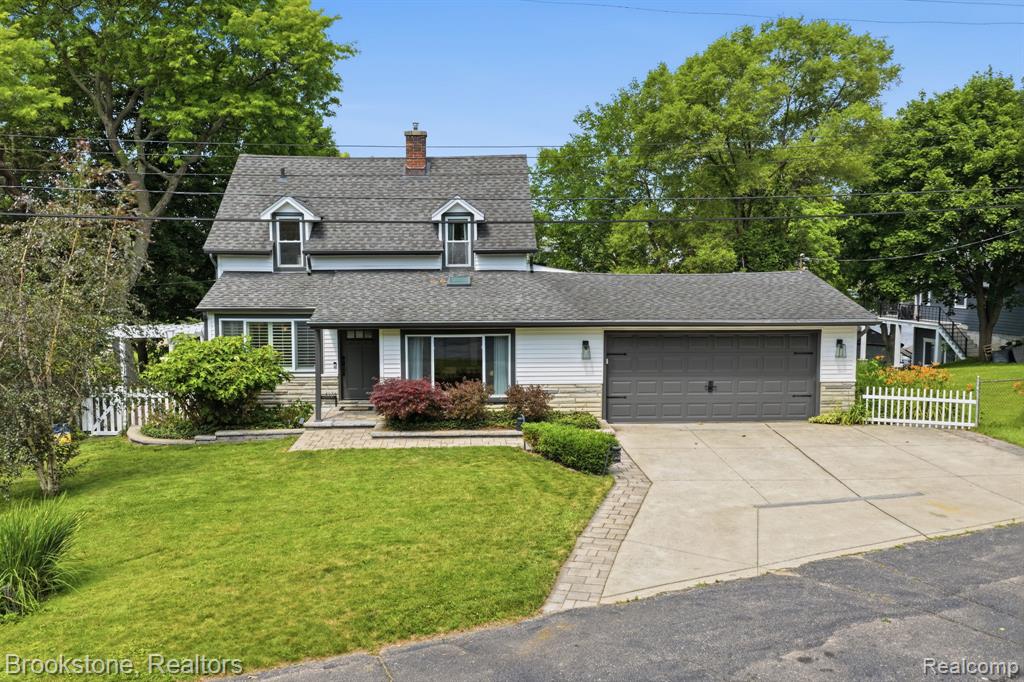 4174 Meyers Road Property Photo 1