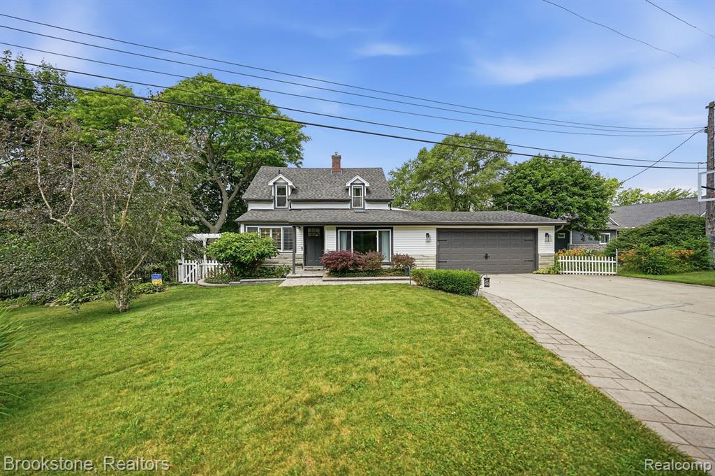4174 Meyers Road Property Photo 1