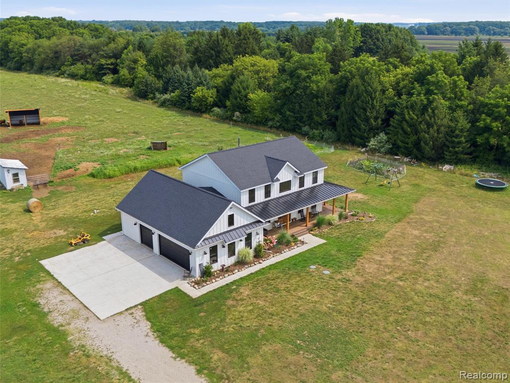 7241 Lyons Road Property Photo 6