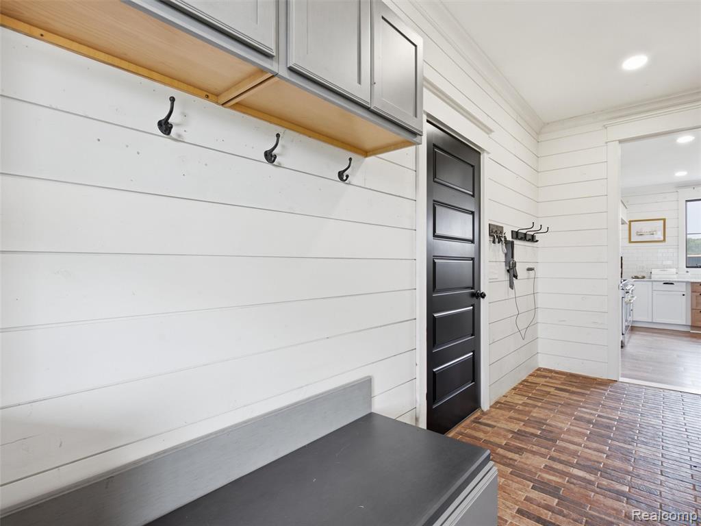 7241 Lyons Road Property Photo 41