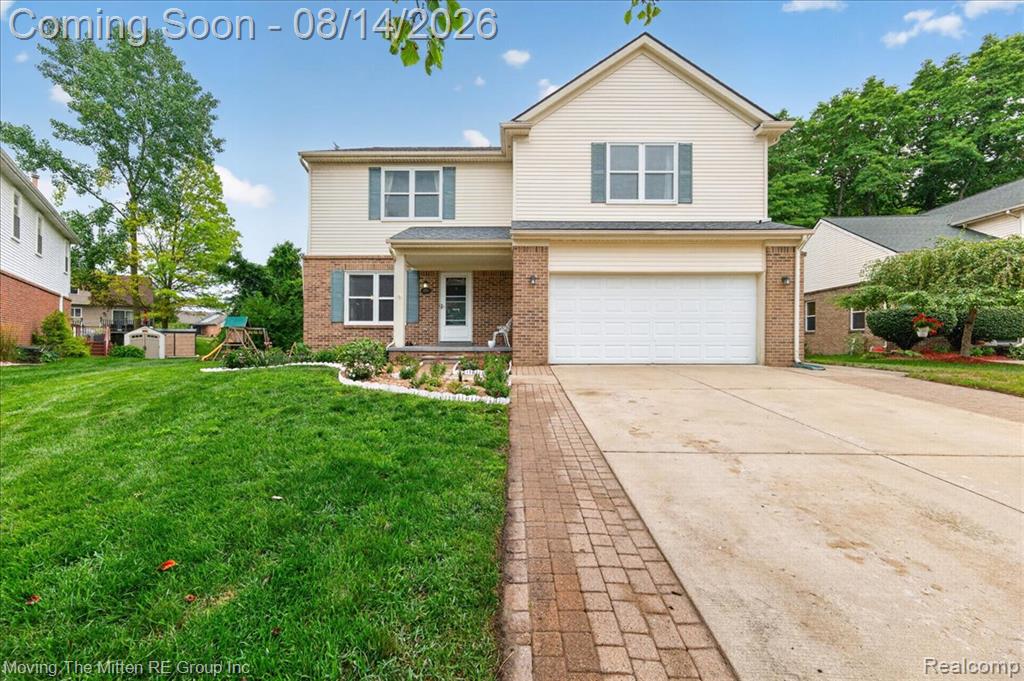 42116 Richmond Drive Property Photo 1