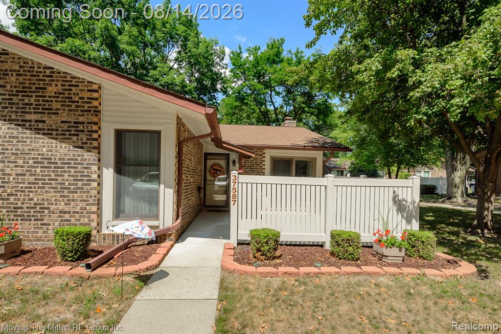37587 Barkridge Circle