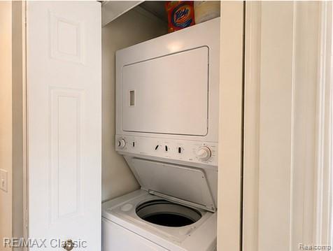 848 N Main Street Property Photo 8