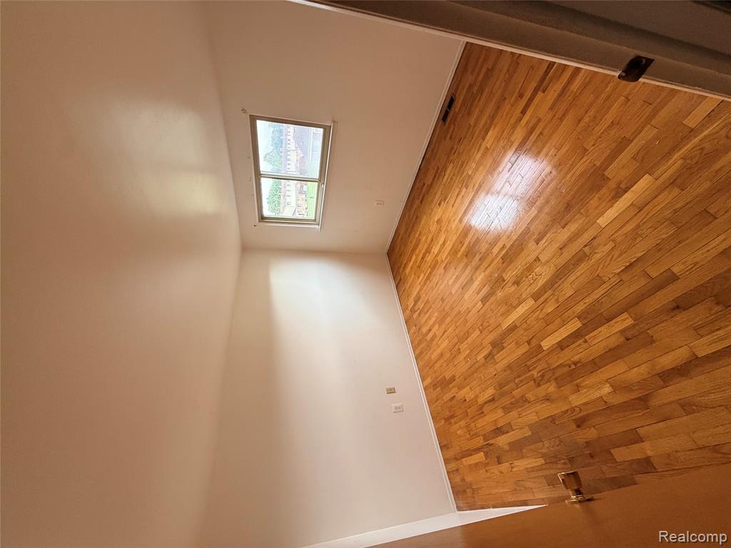 23713 Haig Property Photo 8