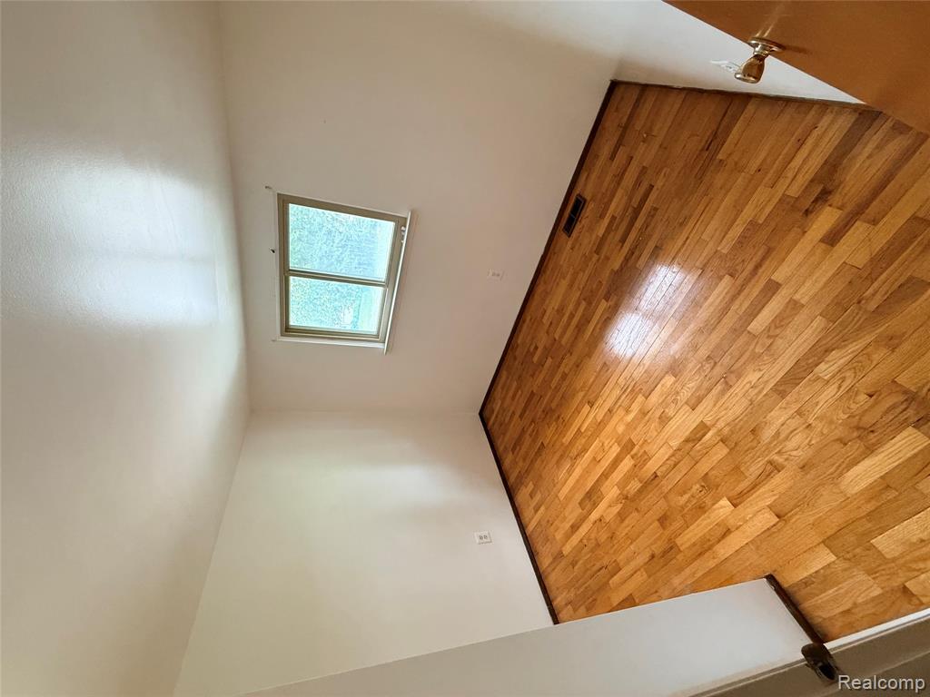 23713 Haig Property Photo 10