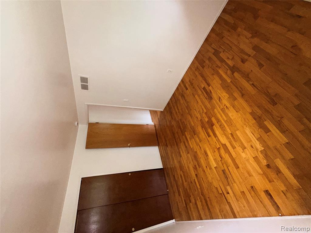 23713 Haig Property Photo 13