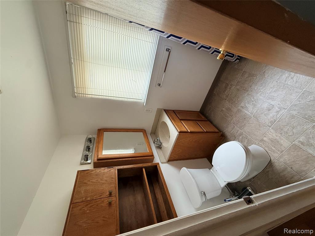 23713 Haig Property Photo 14