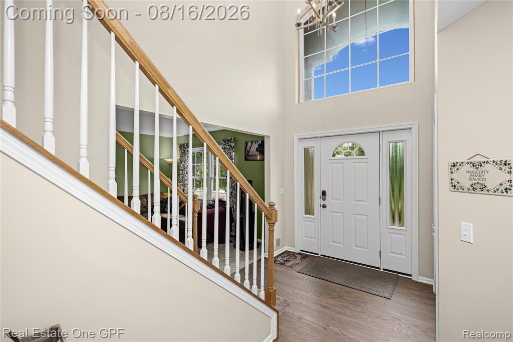 8922 Redstone Drive Property Photo 7
