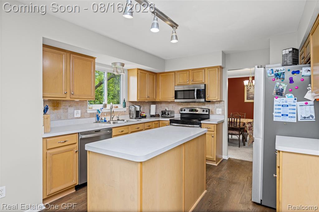 8922 Redstone Drive Property Photo 16
