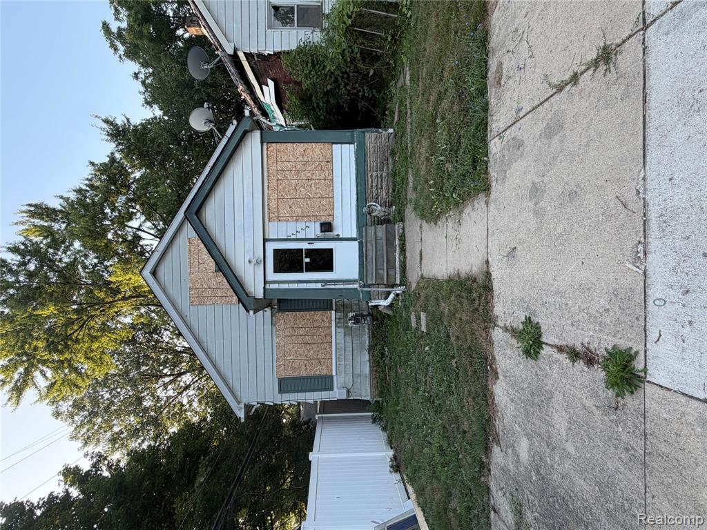17222 Detroit Street Property Photo 31