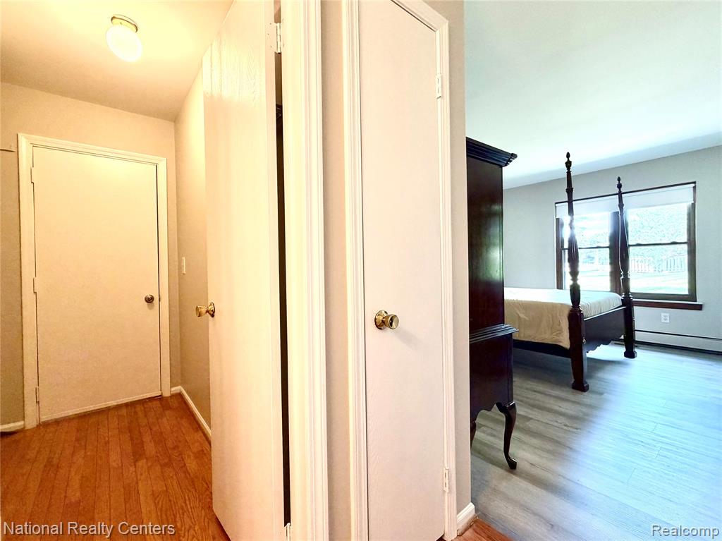 12237 Cambridge Property Photo 16