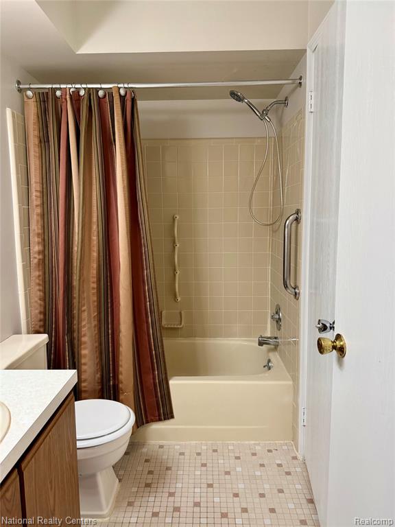 12237 Cambridge Property Photo 21