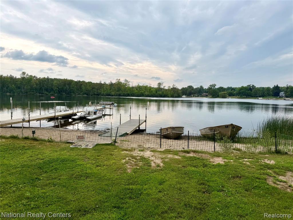 12237 Cambridge Property Photo 44