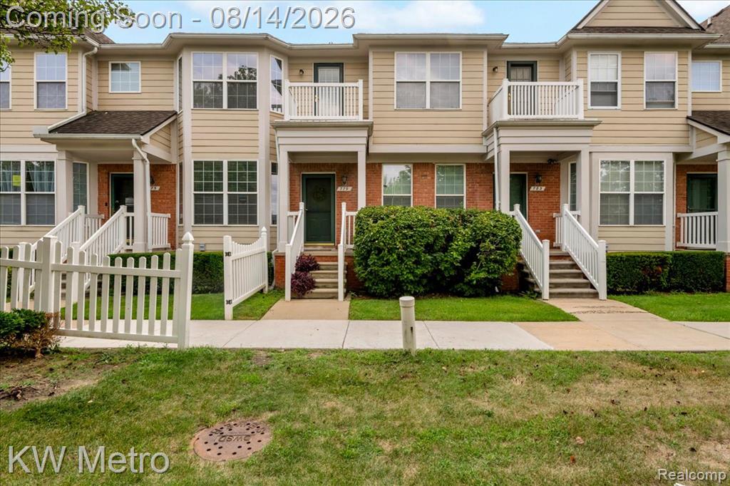 779 Piper Boulevard Property Photo 2