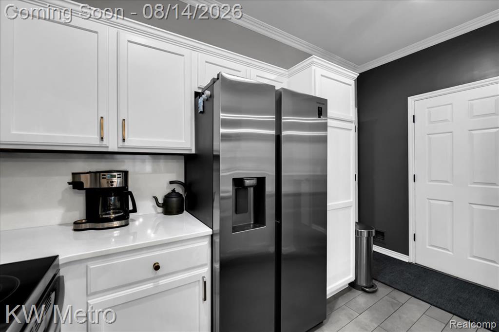 779 Piper Boulevard Property Photo 8